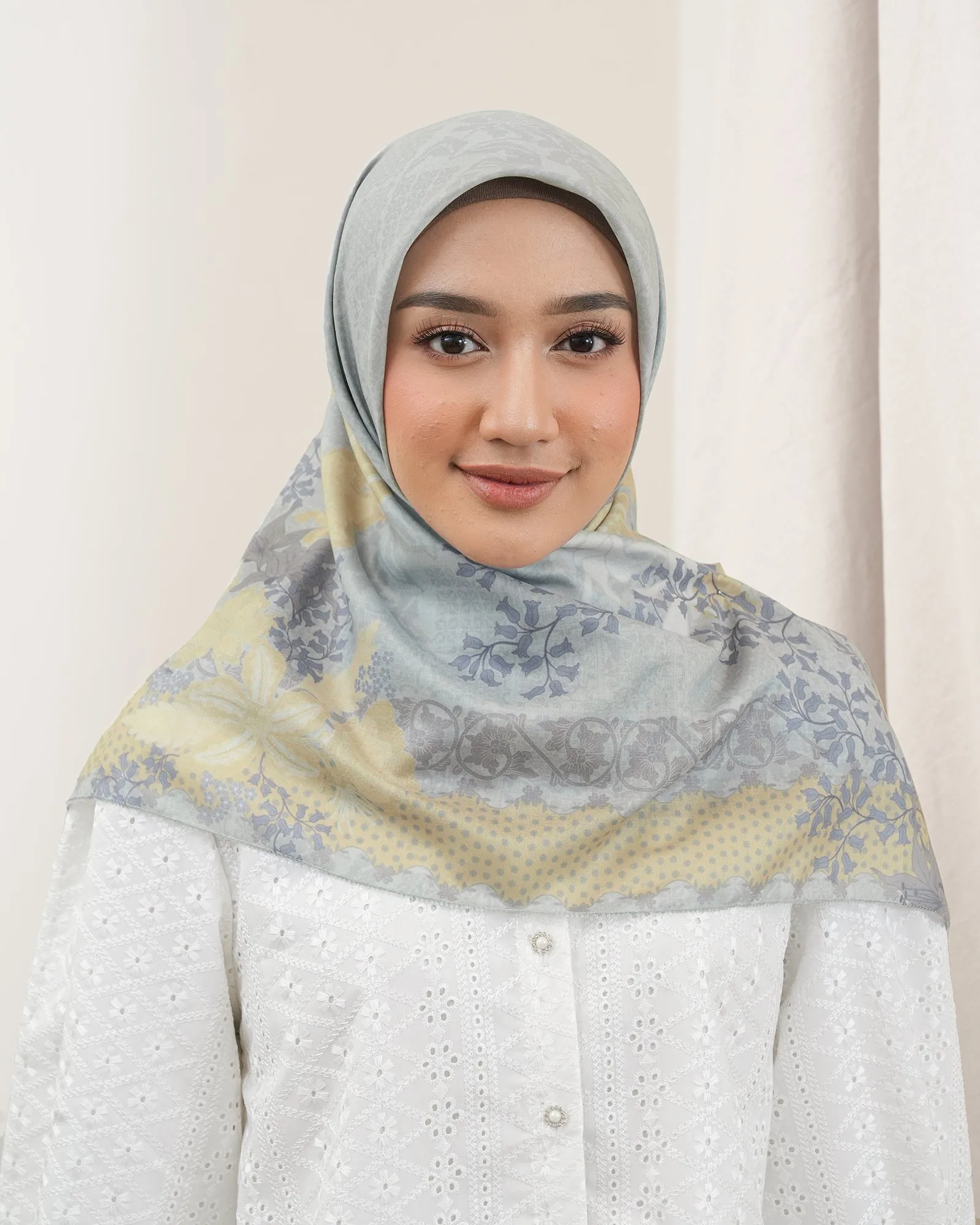 AYUNDA SCARVES