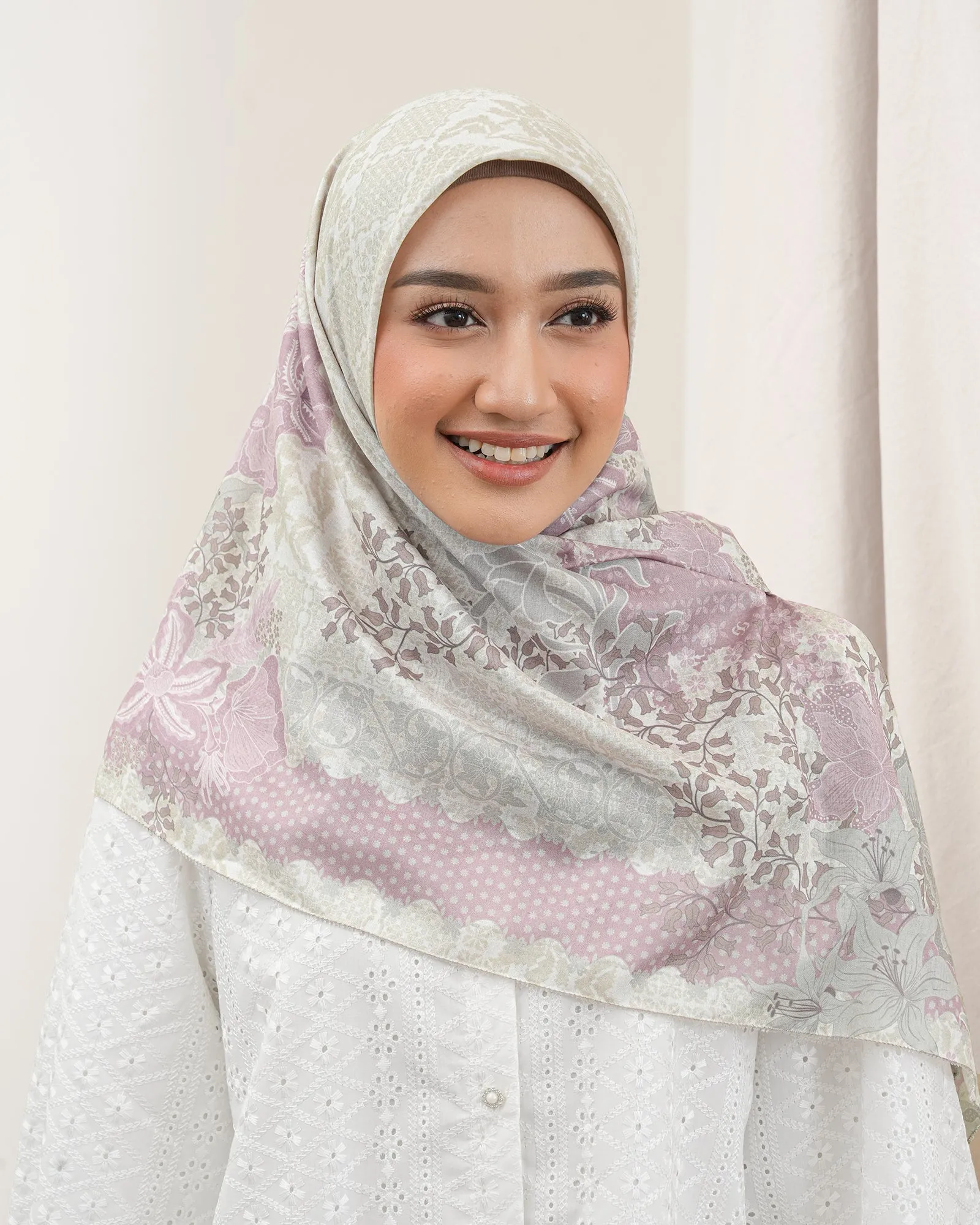 AYUNDA SCARVES