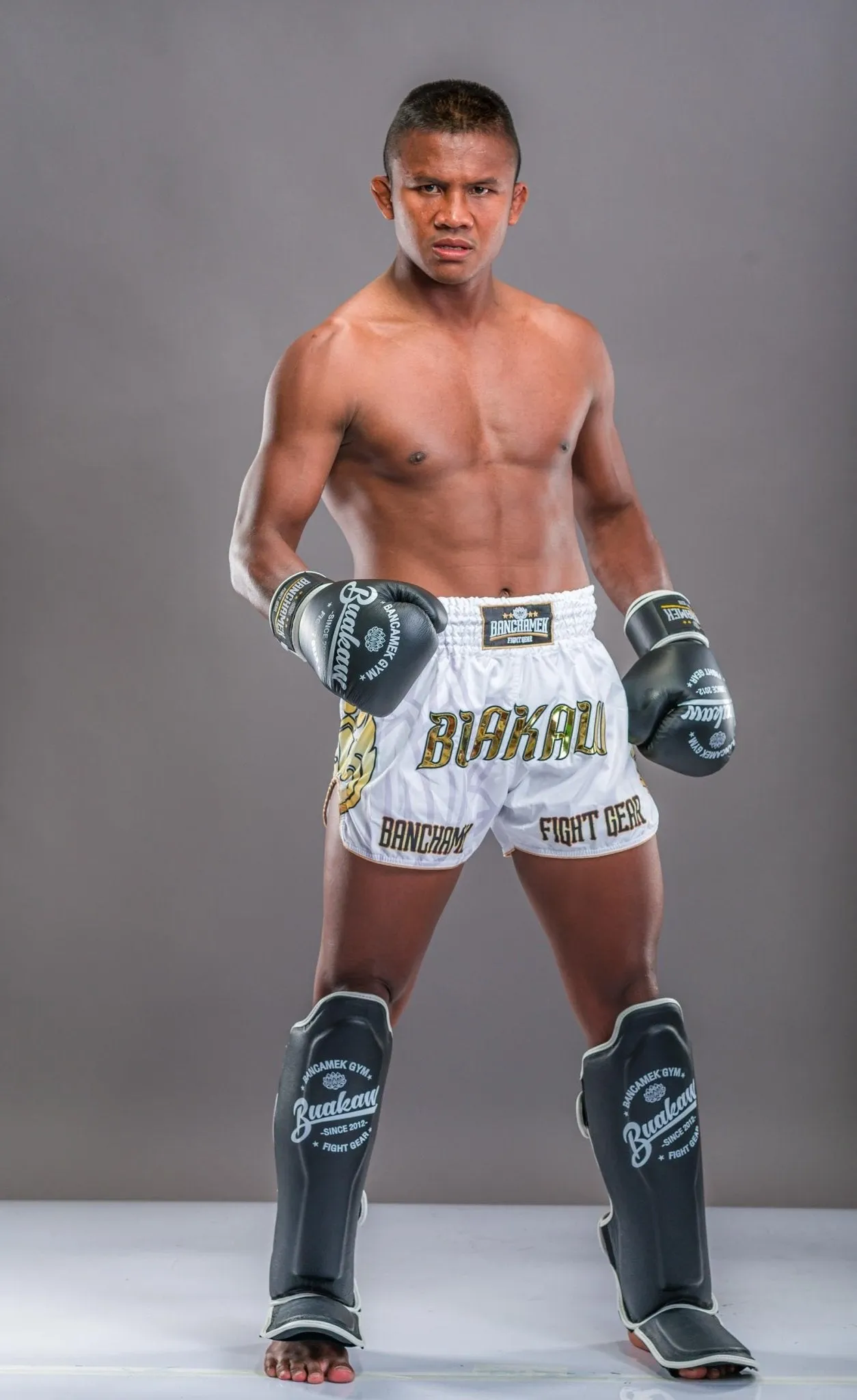 Buakaw Boxing Gloves BGL-W1 Black