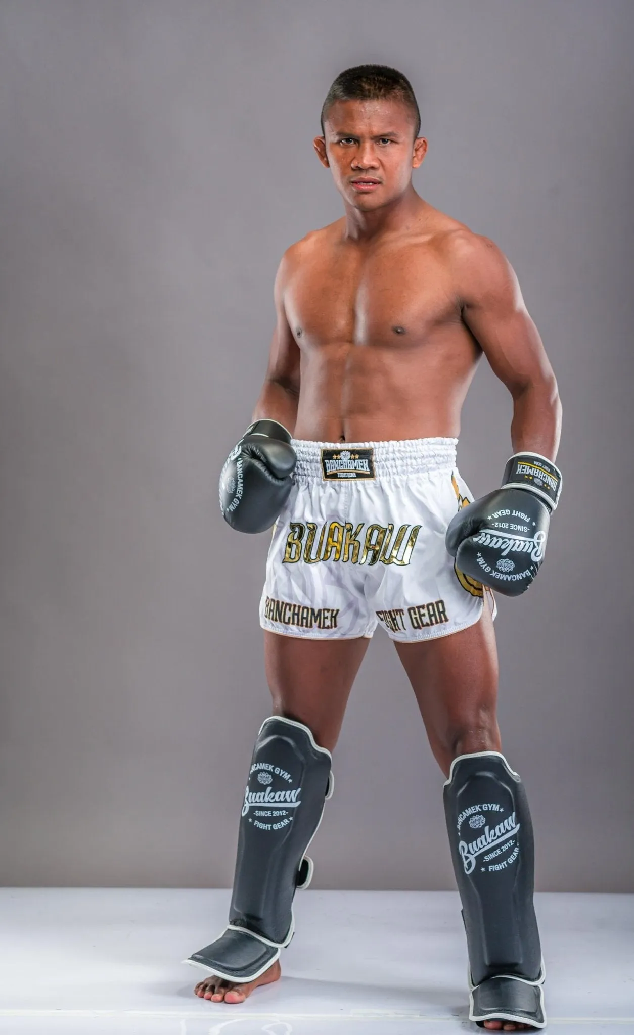 Buakaw Boxing Gloves BGL-W1 Black