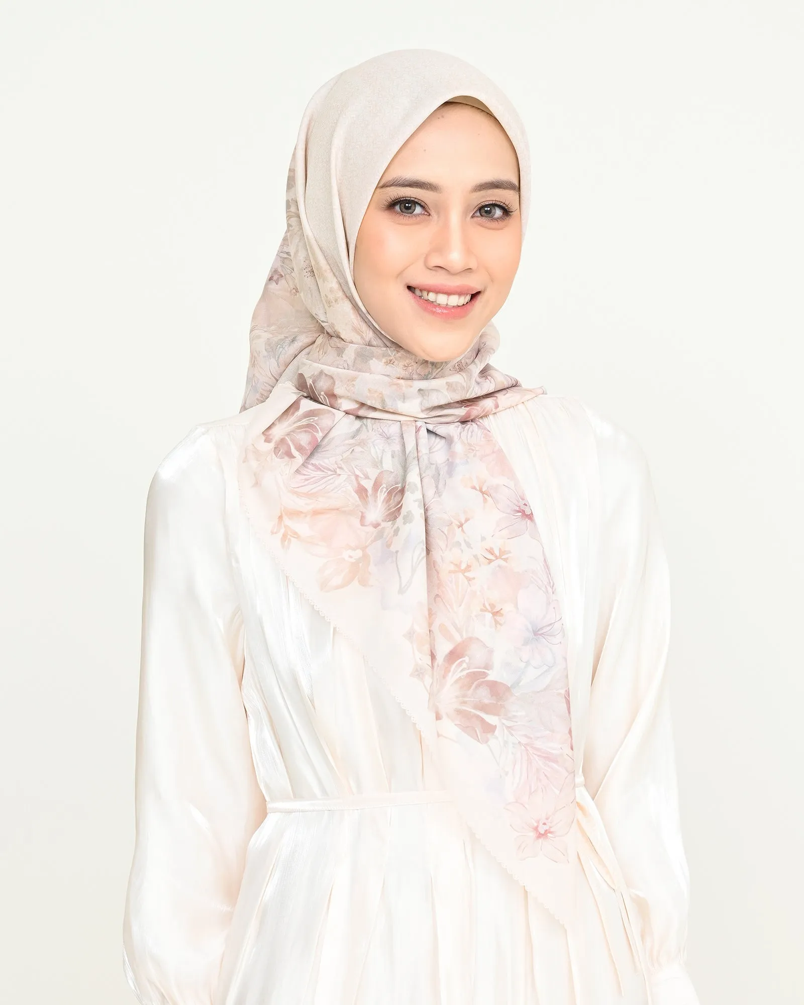 DIRAMELIA SCARVES