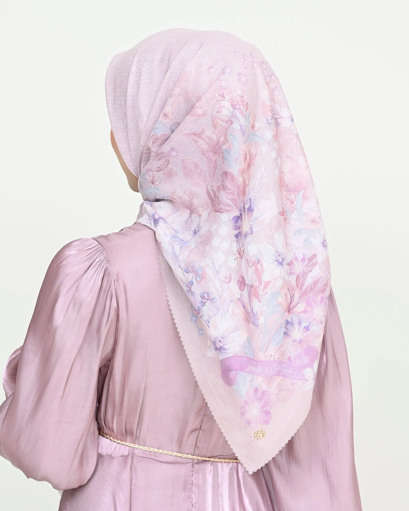 DIRAMELIA SCARVES