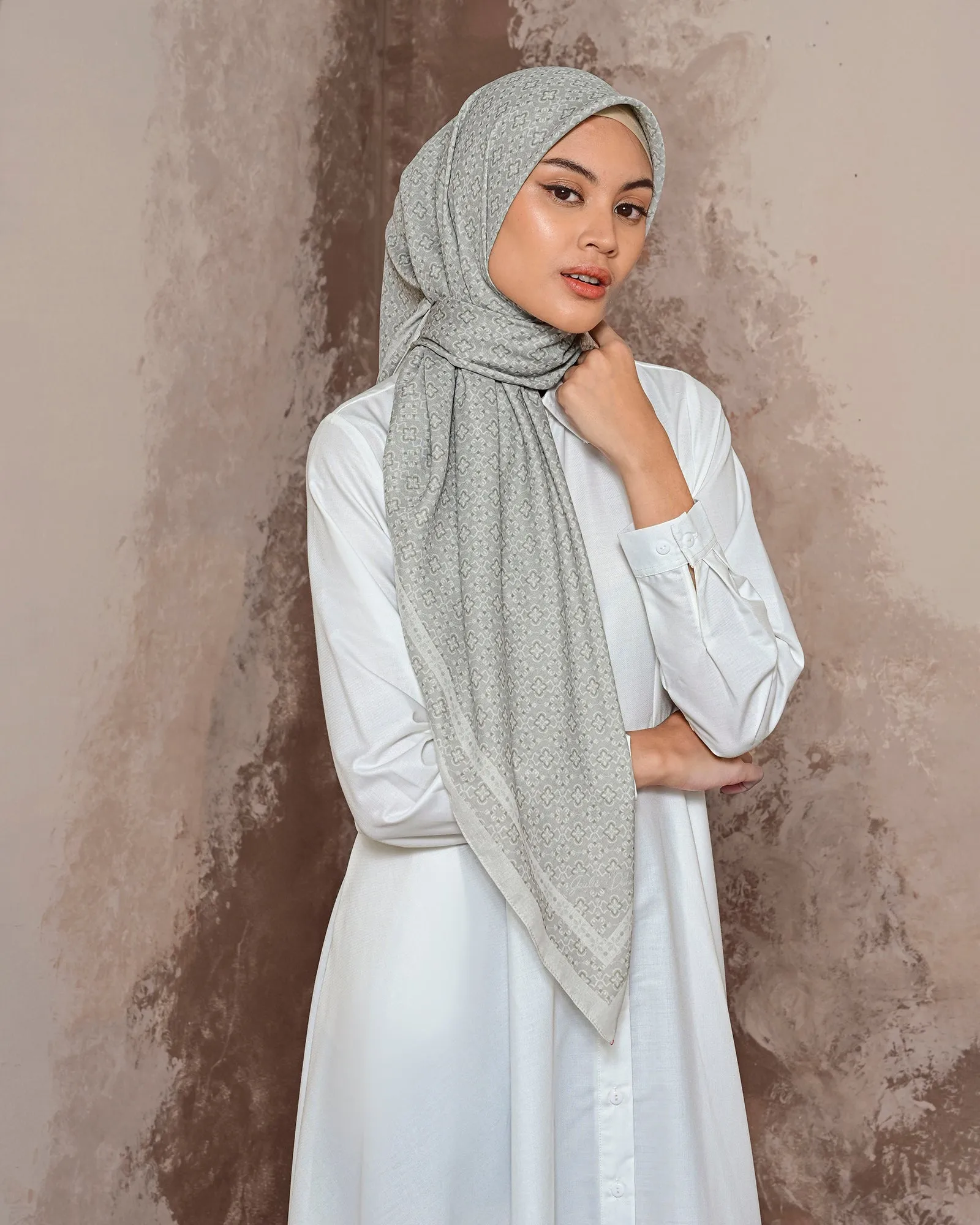 DWIHANDA SCARVES