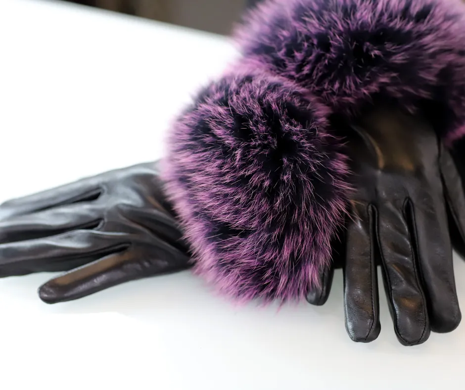 Leather Gloves with Fox Trim