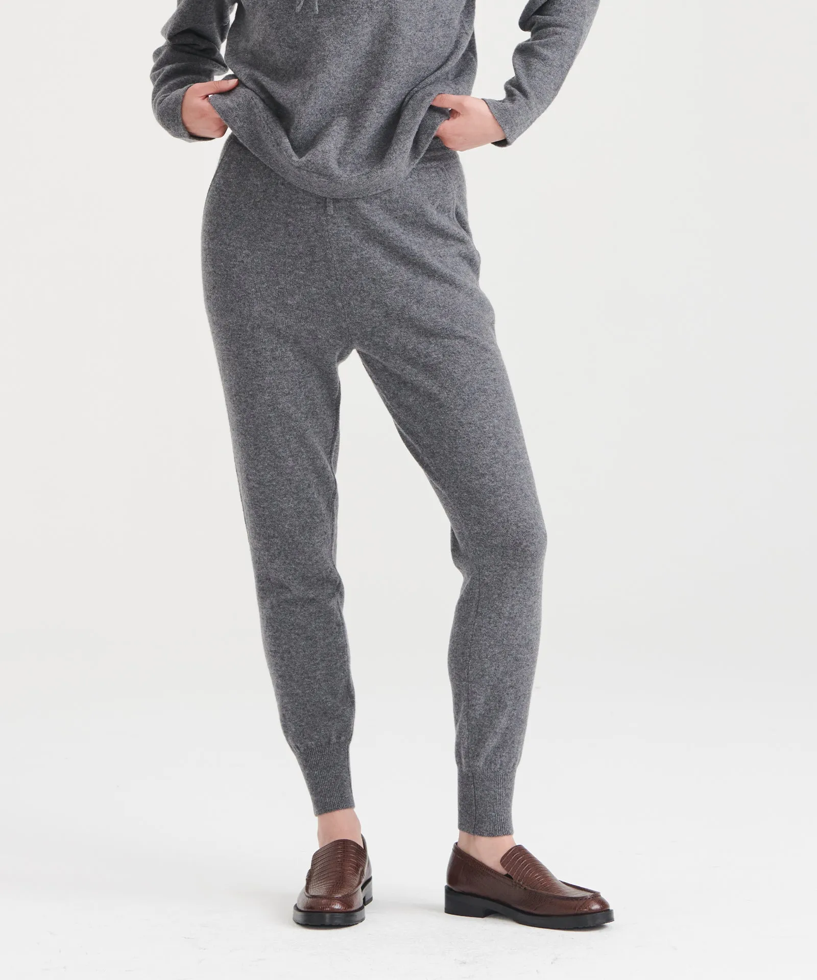 Off-Duty Cashmere Jogger