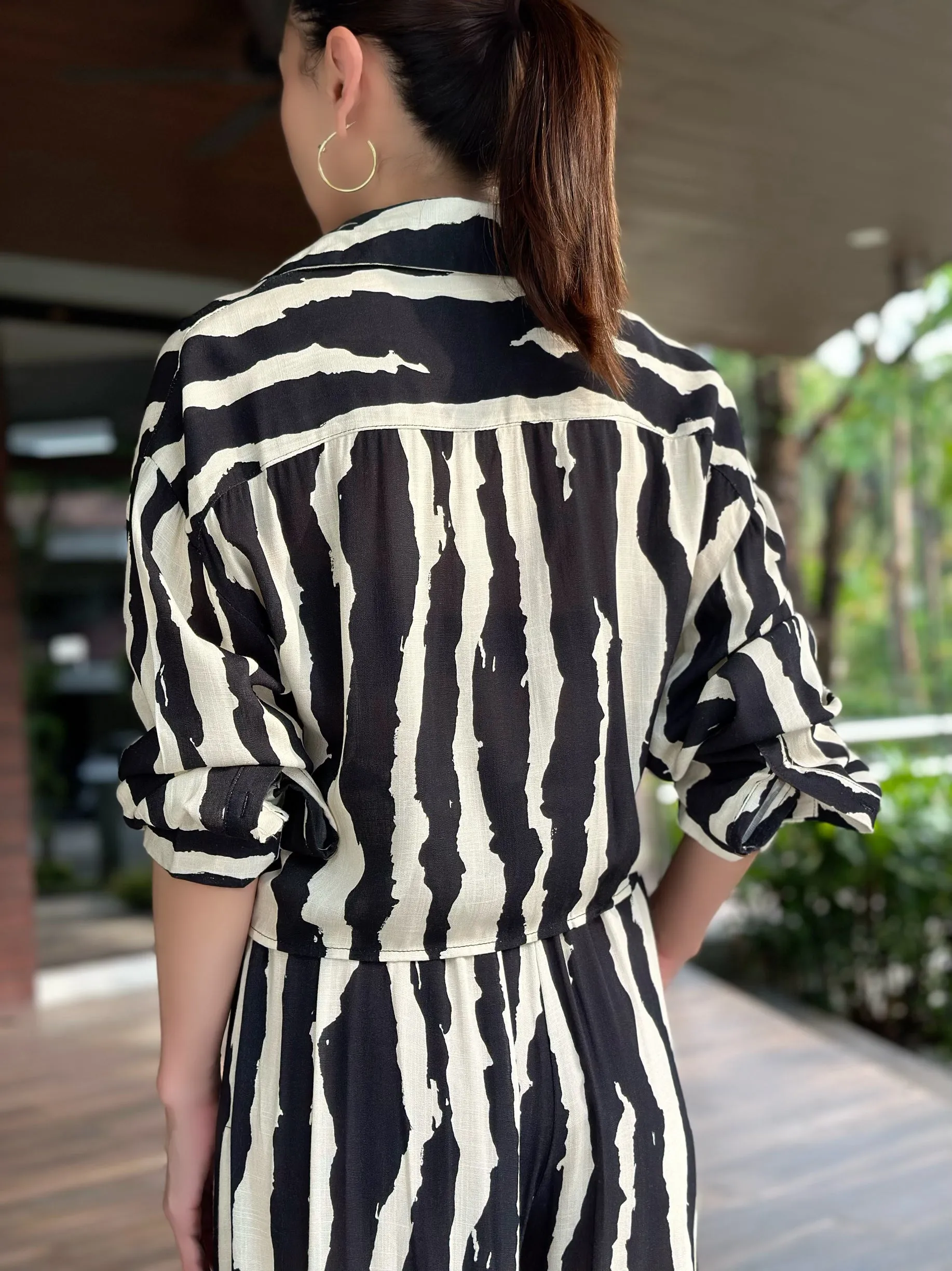 Safari Linen Tie Down Blouse in Zebra