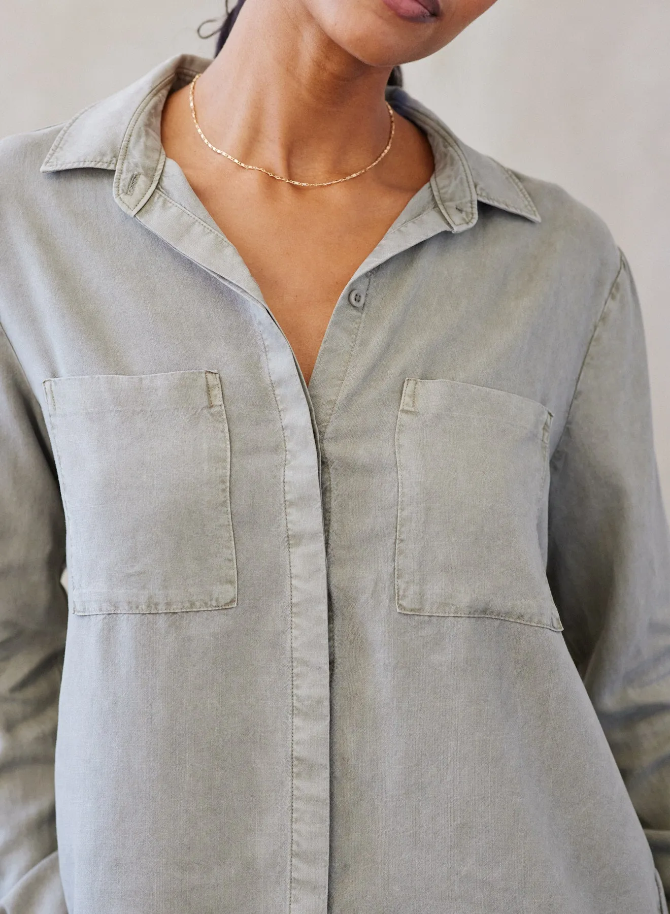 Two Pocket Classic Button Down - Soft Army