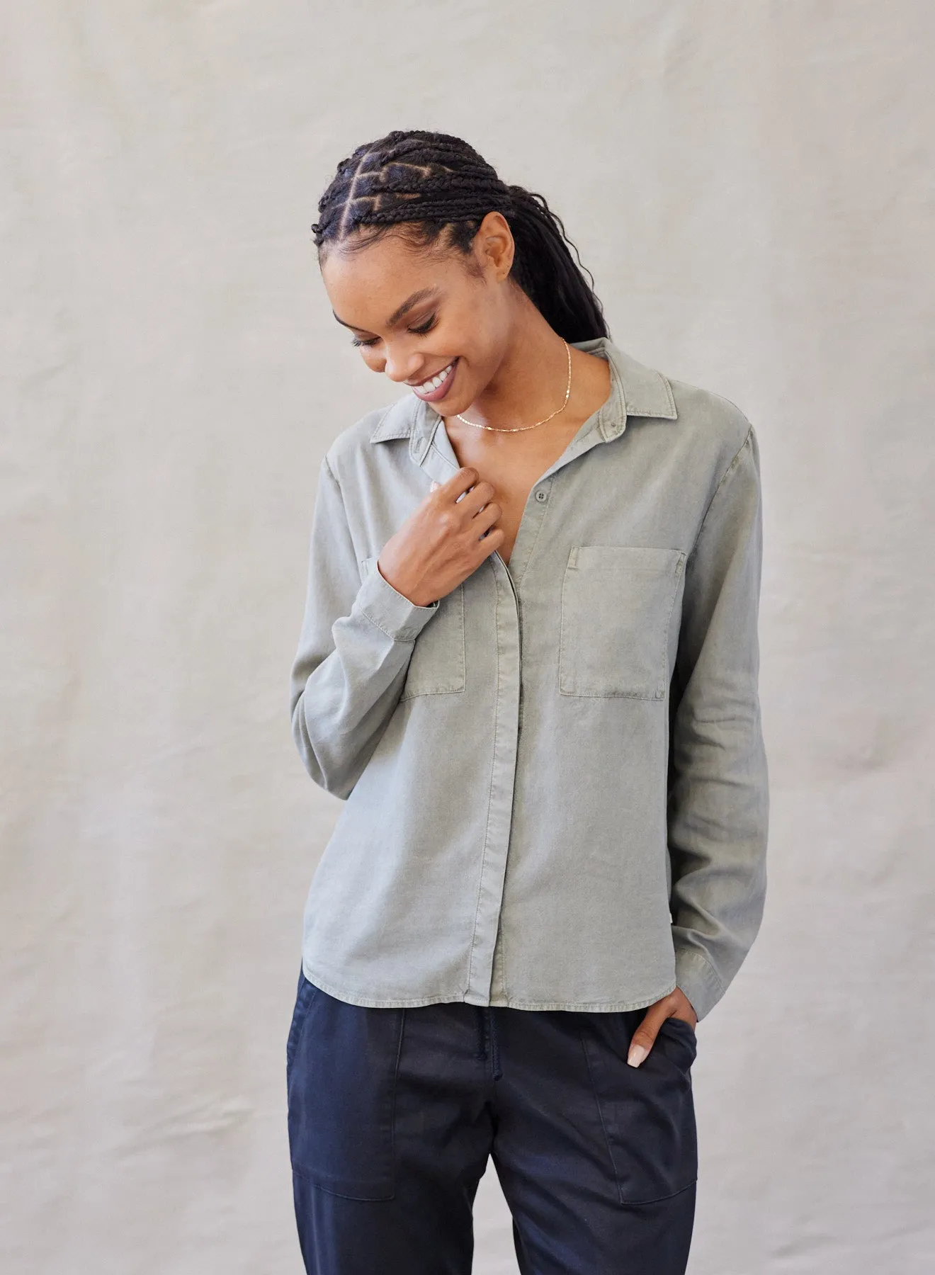 Two Pocket Classic Button Down - Soft Army