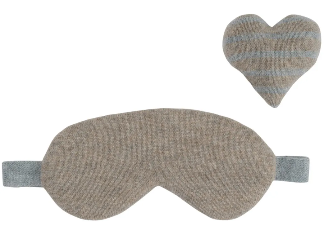 Urchin cashmere eyemask