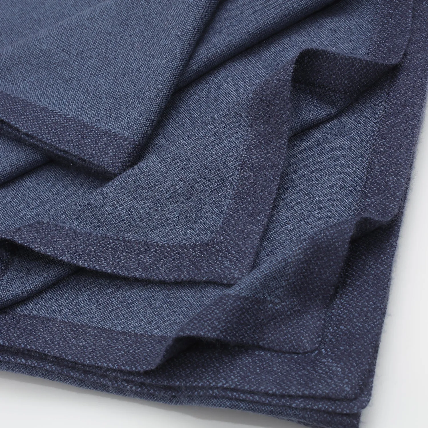 Woven cashmere blanket